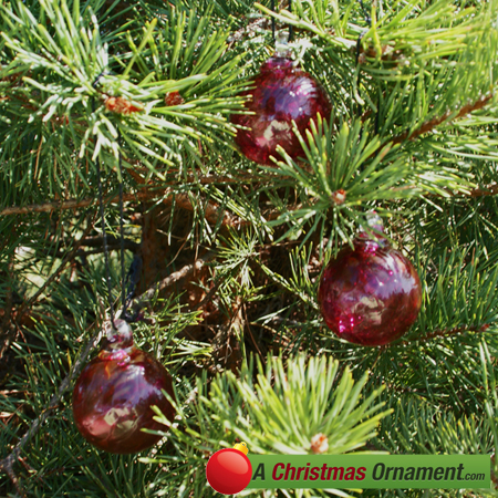 Cranberry Red Crystal Glass Two Inch Ornament Ball (set of 3)